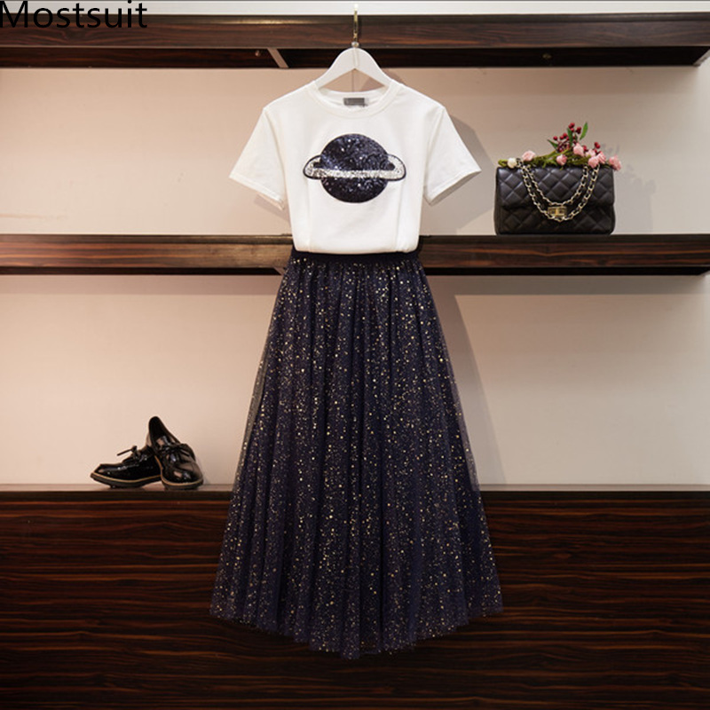 

Plus Size Summer Two Piece Sets Women Short Sleeve T-shirts And Shiny Pleated Skirt Suits Casual Elegant Fashion Women's 210518, As pictured