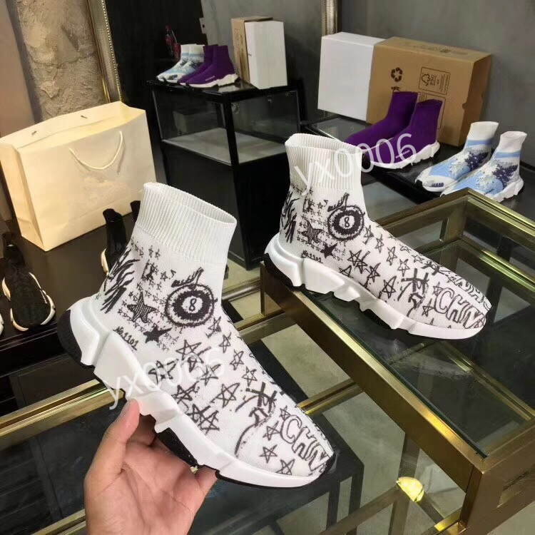 

2021 Fashion brand men's and women's 35-41 casual shoes cloudboost thunder knitted velvet sports color luxury designer thick sole super light rubber fz191007, Choose the color