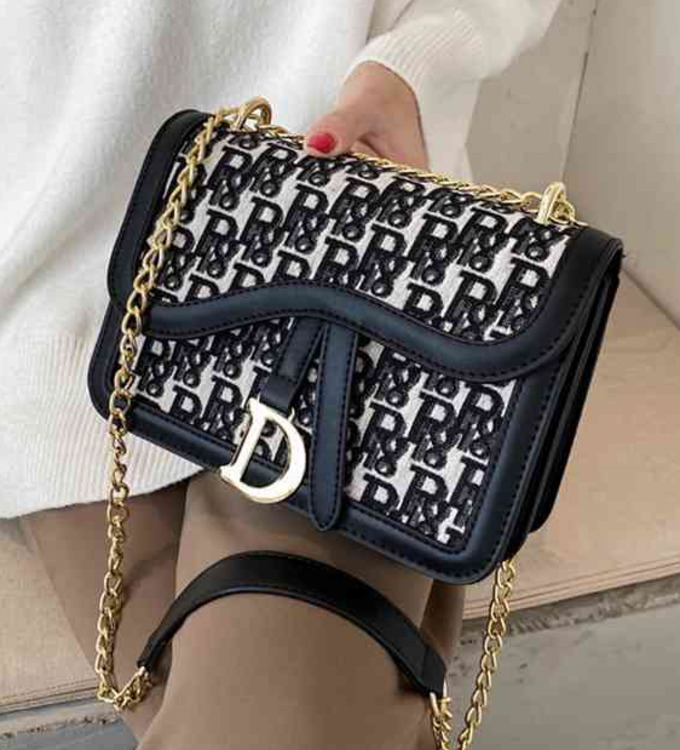 

Design Bag women new signature small square women's single shoulder bag Handbags, Black
