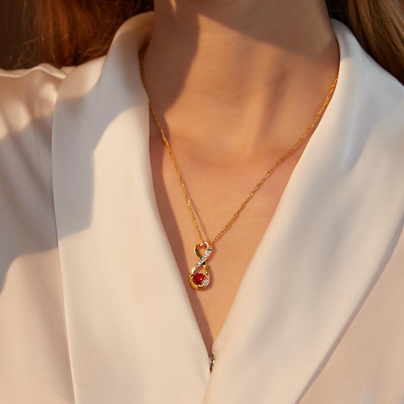 

Pendant Necklaces Summer Red Heart-Shaped Crystal Digital 8-Shaped Necklace Zircon Inlaid Love For Women Elegant Jewelry Gift