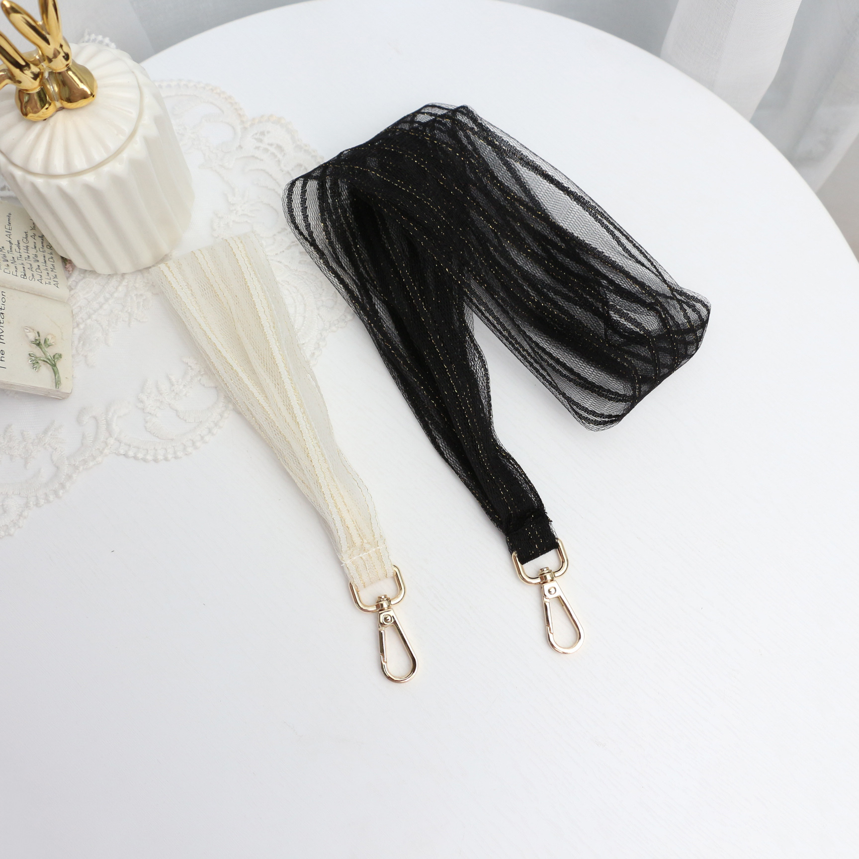 

Mesh Cells Phone Straps with Gold Edge Sweing 970024