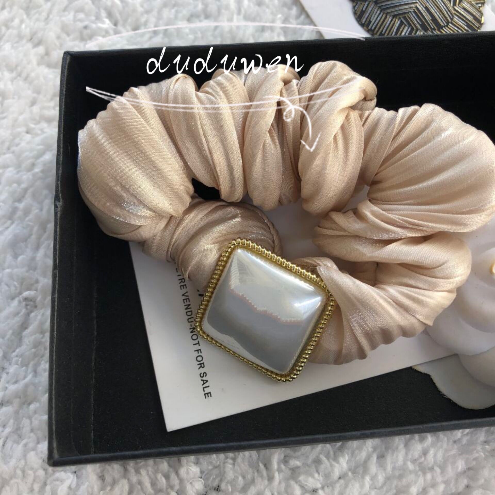 

ealstic rubber bands slik fashion hairtie classic shell with stone C hair rope vip accessories, Pink
