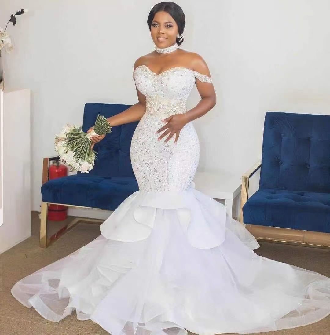 

Elegant Vintage Mermaid Bridal Gowns Plus Size Off Shoulder Crystal Beads Tiered Wedding Dress Custom Made, White