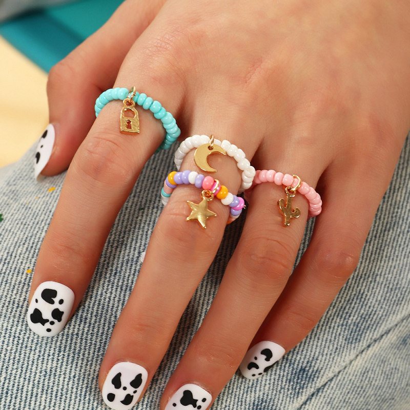 

Solid Color Seedbeads String Elastic Ring Gold Plated Alloy Moon Star Lock Cactus Charm Rings Jewelry 4pcs/Set