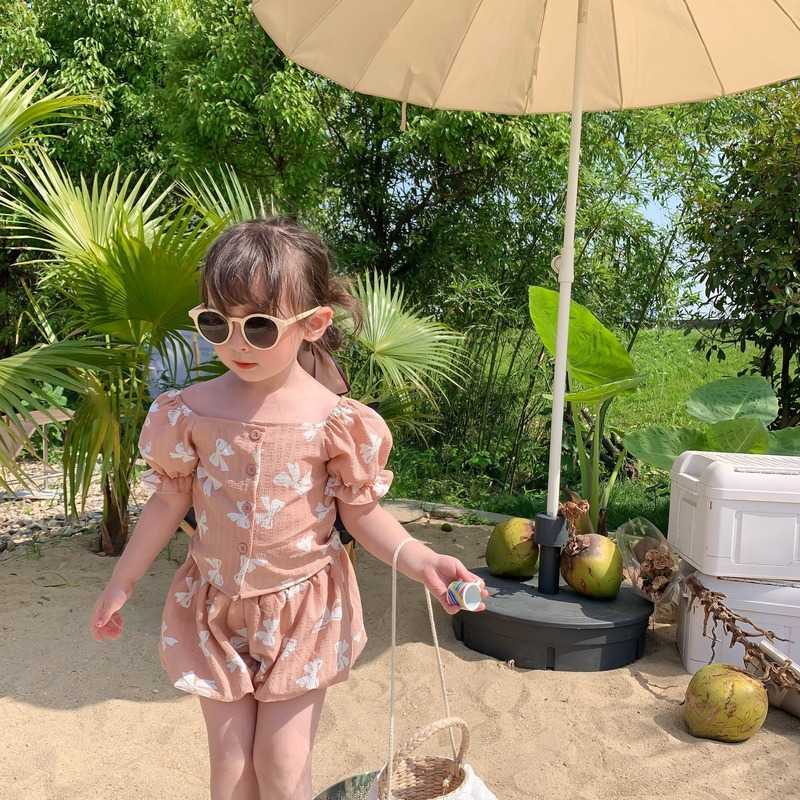 

Girls bowknot printing chiffon clothes sets summer Holiday style puff sleeve square collar Tops and shorts children 2pcs suits 210615, Pink