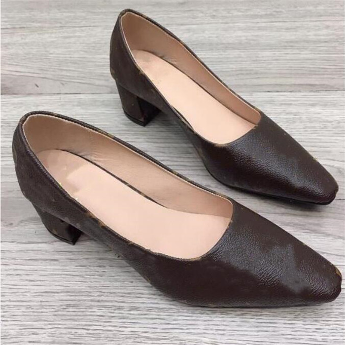

Classic High-Heeled Shoe Designer Thick Heel High Heels Cowhide Women Pointed Letter Dress Shoes Large Size 35-40, Black