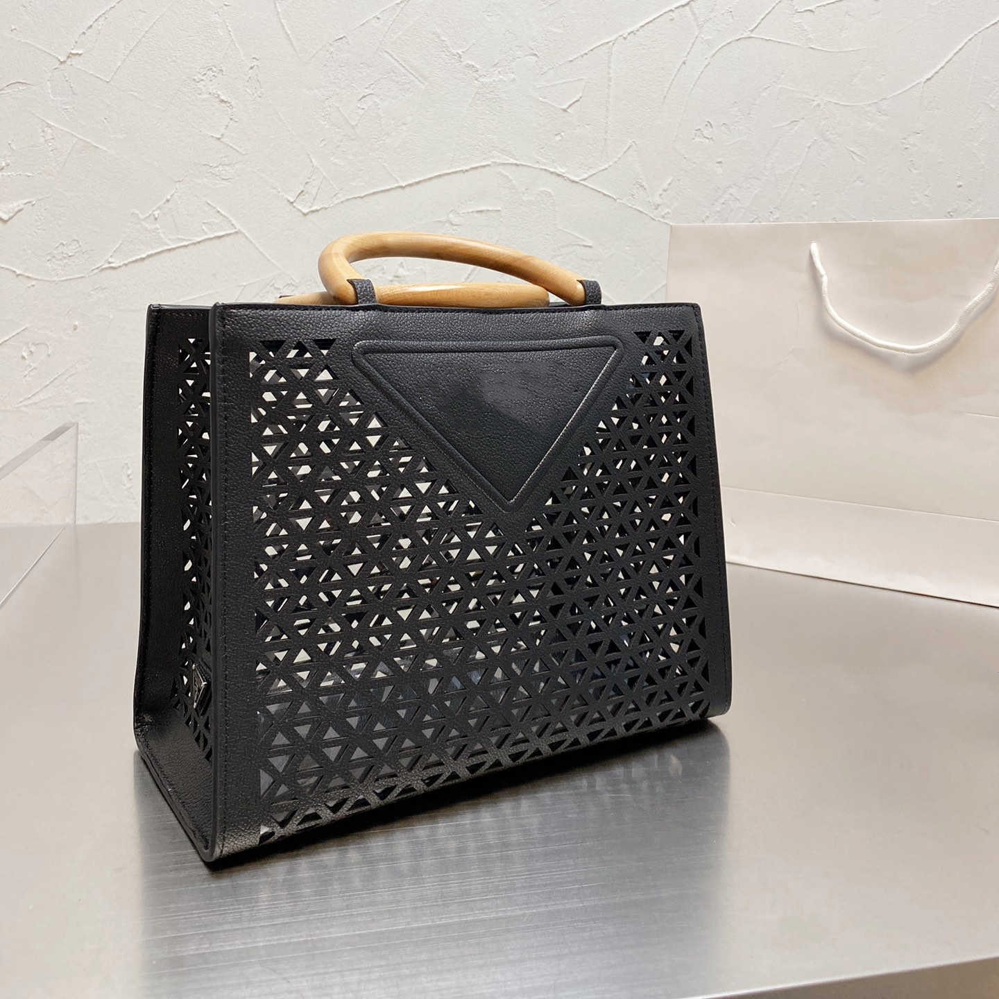 

2021 New Hollow Tote Vacation Essential Beach Bag Sunshine Shopping Bags Fashion Handbag Large Capacity 30*24cm Pa