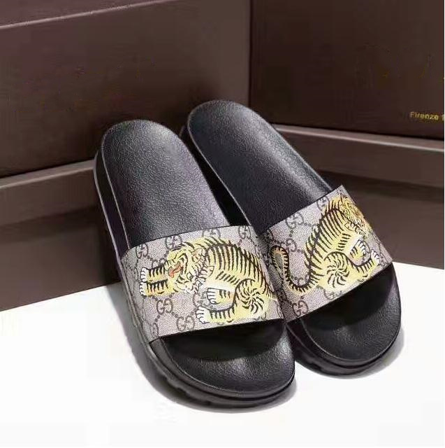 

2021 Fashion Men and Women Summer Sandals Beach Slippers Folk Loafers Slide Shoe with Box Dust Bag Sizes 35-46#292, Black