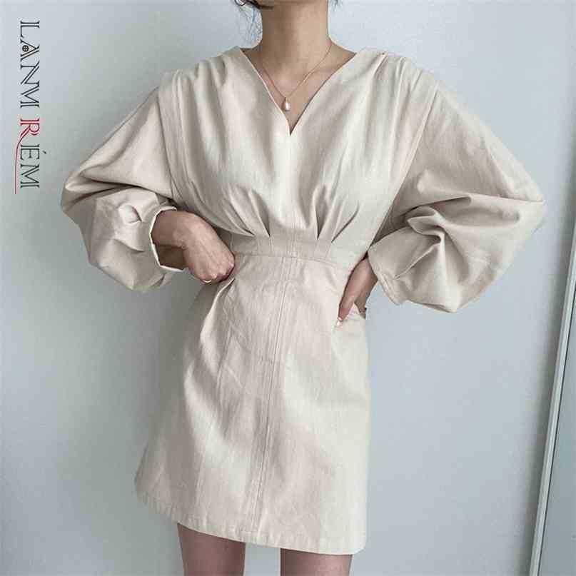 

Women Beige Mini Dress V-neck Wrist Lantern Sleeve Loose Fit Fashion Temperament Spring Autumn 2E1423 210526, Light beige