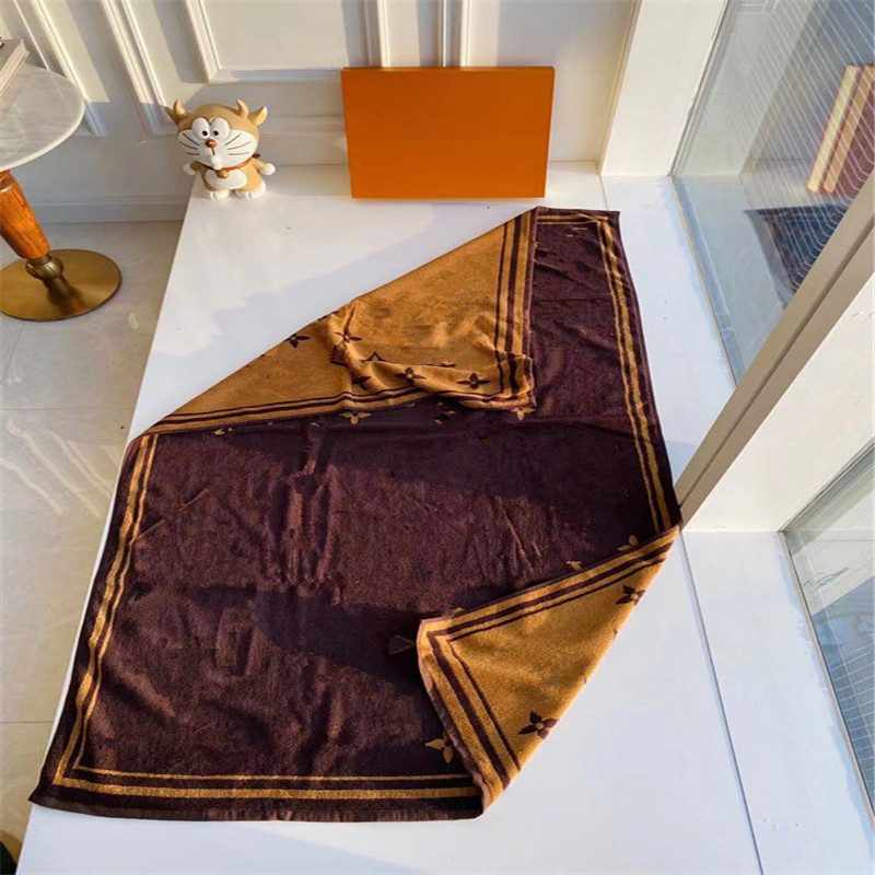 

high quality cotton beach towel unisex fashion style classic model home bath towels supplies summer Picnic mat