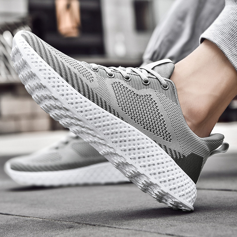 

2022 Top Quality Sneakers Women Men Running Shoes Breathable Knitted Fabric Lace Up Athletic Trainers Size Eur 38-46 Code: LX18-0507