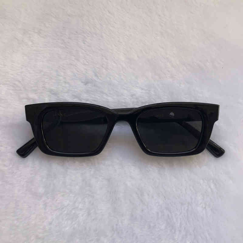 

2021 Brand Korea Jennie Cooperated Gm Sunglasses Fashion Women Gentle Designe Sun Glasses Lady Vintage Small Frame 1996, White;black