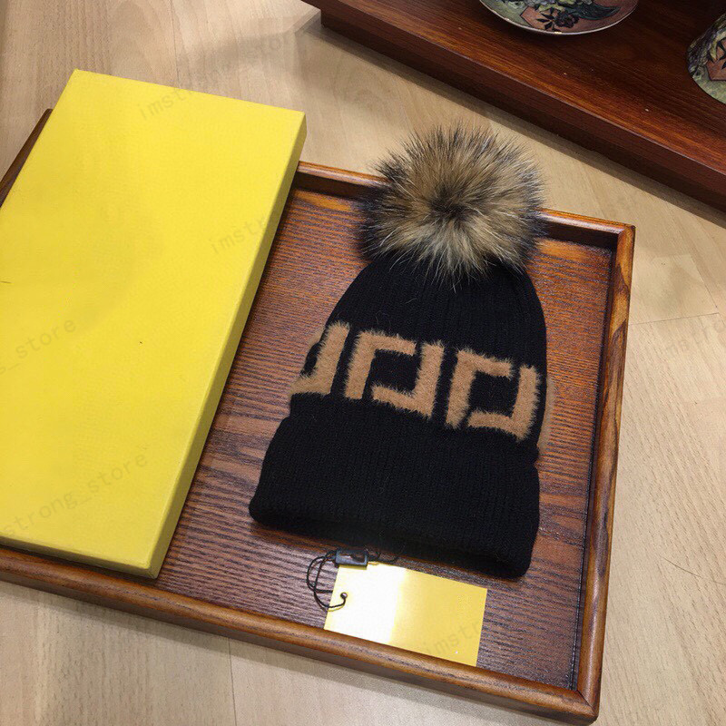 

Men Designer Baseball Cap For Womens Warm Fashion Luxury Caps Hats Mens Casquette Bonnet Beanie Outdoor Fedora Fitted Cap 21110603Q