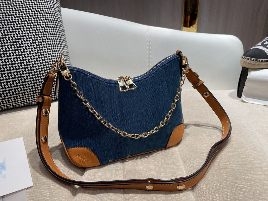 

Women Luxurys Designers Bags with top quality letters print Denim fabric leather head closure chain shoulder crossbody