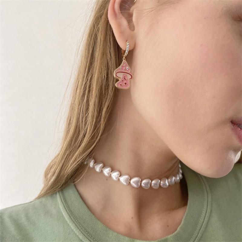 

Chokers 21 Winter Candy Color Love Pearl Necklace Glass Bead At First Sight Collarbone Chain Sweater