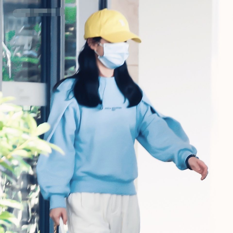 

Women Sweater STELLA MCCARTNEY Round Neck Loose Print Pinch Pleated Lantern Sleeve Sky Blue Pullover