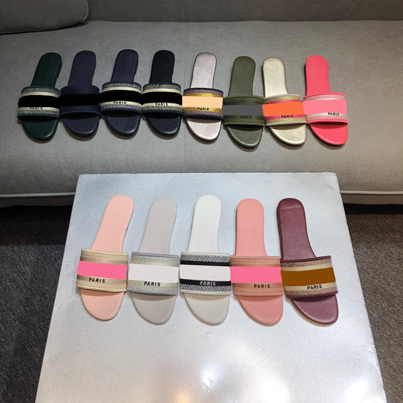 

2021 High quality with box Womens Sandals Slippers Embroidery Designers Sandal Floral Brocade Flip Flops Slides Beach Flowers, Black