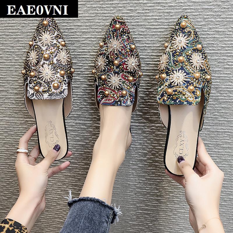 

Slippers Style Pointed Low Heel Lady Mueller Rivet Flower Outdoor Casual Slip-on Heels Party Shoes, Black