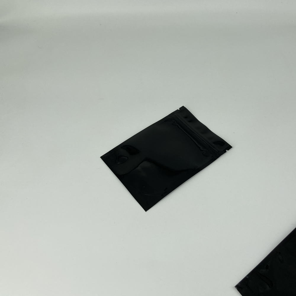 

Touch feeling mylar package bag 3.4x4 inch regular zipper bags with stickers