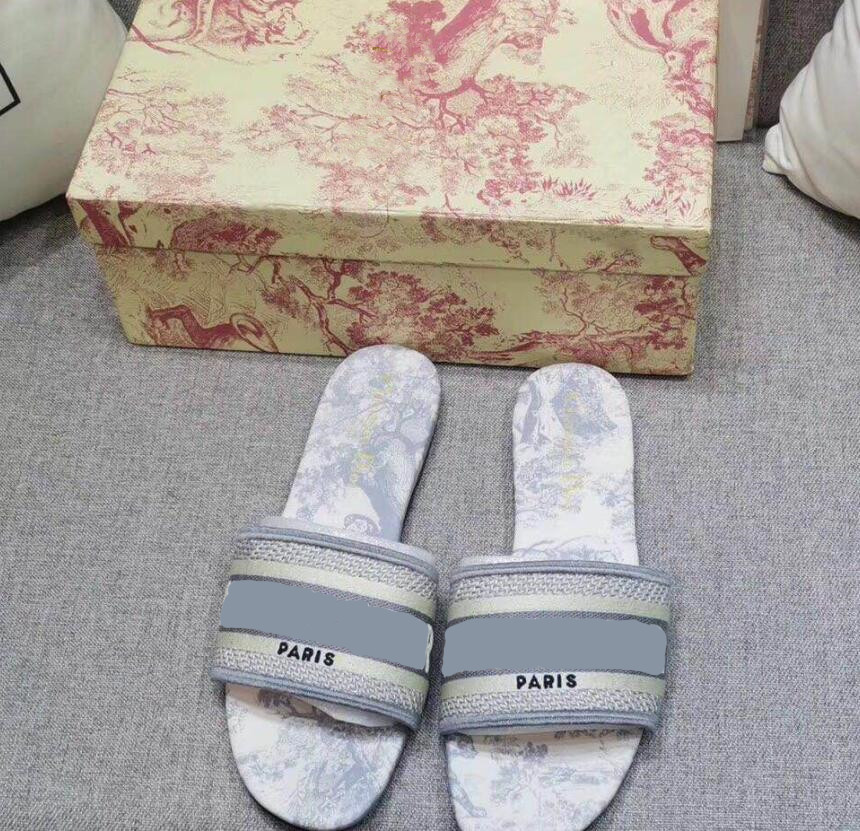 

Classic Sandals 3D Printing Styles Multi-color Bright Top Women's Design Beach Slippers Large Size 35-42 With Box, 46