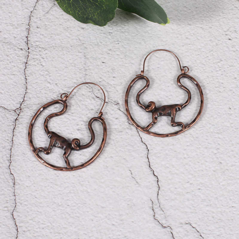 

earring an kind of exaggerated monkey and foreign earrings, Golden
