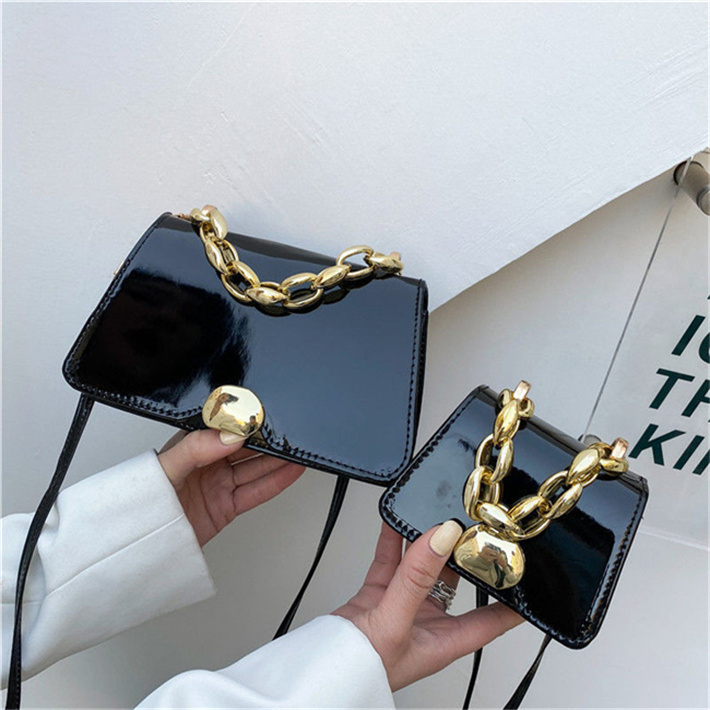 

designers duffel bags 45cm 55cm luxury large capacity travel sale women men genuine leather shoulder fashion bag carry rivets with lock head