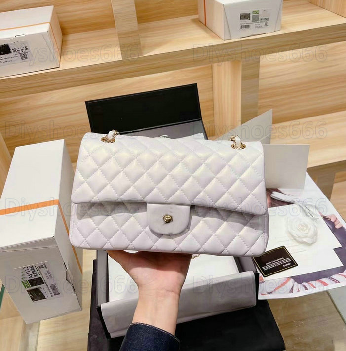 

Pearlescent CF Flap Chain bag Classic Quilted Shiny Pale Iridescent Ivory Lambskin Leather Cross Body 112 light pearly apricot shoulder slan