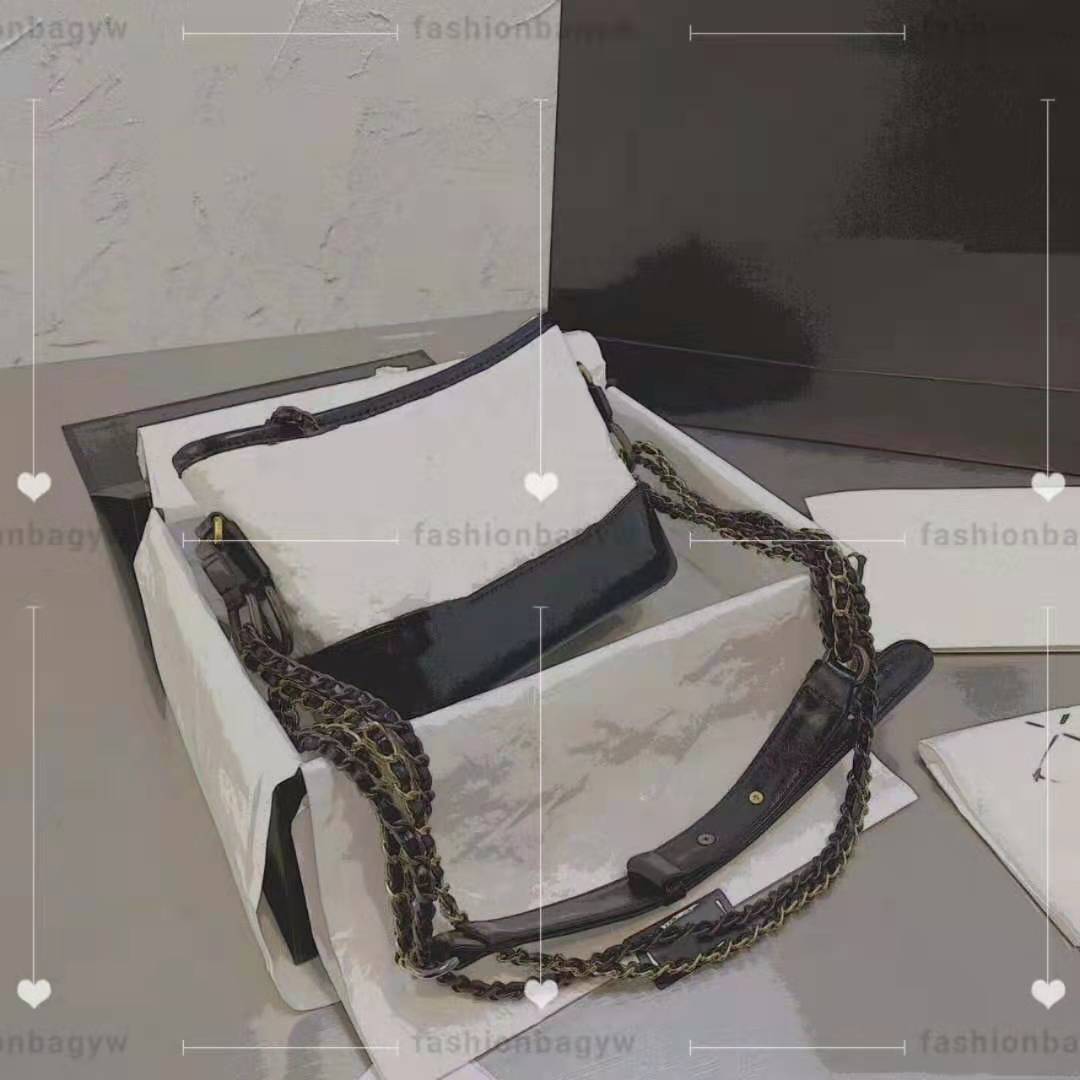 Sac à bandoulière à la mode Hobo en gros avec cuir multicolore Chaîne de luxe de luxe poche arrière élégante sacs inclinés de haute qualité