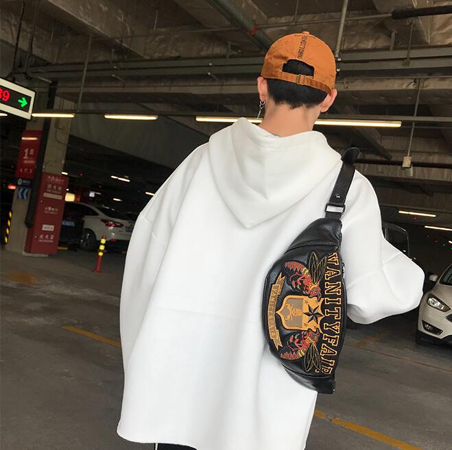 

Factory wholesale man bag personality medal waistbag sport leisure leather men bike handbag type essential small bee embroidered oblique shoulder bags, Black