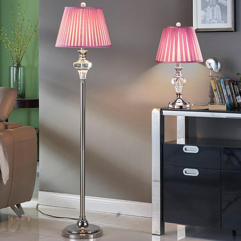 

Floor Lamps High End Modern Romantic Fashion Pink Fabric K9 Crystal Led E27 Lamp For Living Room Bedroom Bedside Wedding Deco 1016
