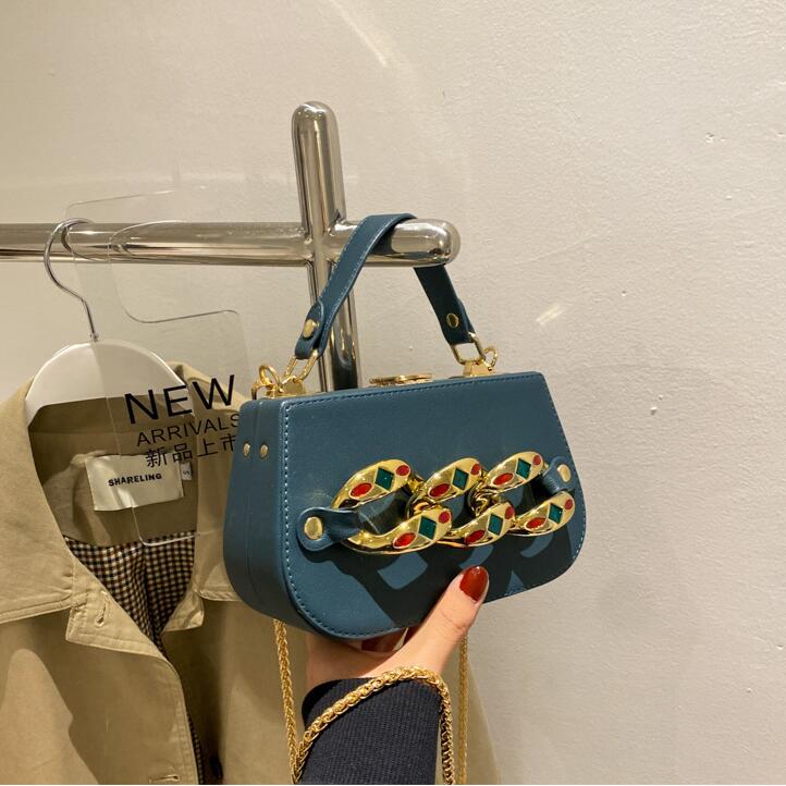 

Wholesale factory women shoulder bags winter-shaped leather handbags sweet exotic diamond handbag personalized chain decorative fashion backpack 7 colors, Red(boutique box)