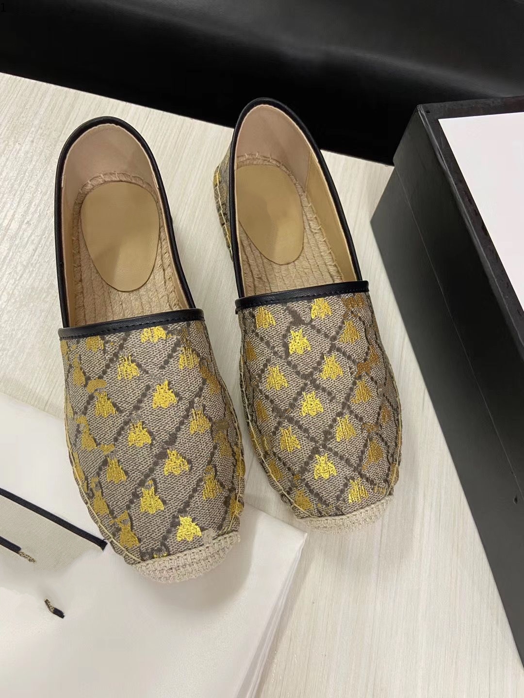 

Classic style women Sneaker Casual shoes Fashion Fisherman for woman Trainers Walking size 35-41 mjk46259