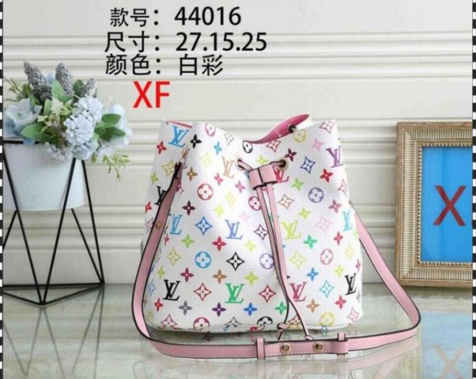 

1-32 LV LOUIS 1 VITTON designer women handbags Shopping bag Drawstring shoulder bag Cosmetic Bag women messenger bags casual, Red;black