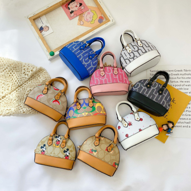 

Fashion children Kids Girls Designer Handbag Leather Purse Chain Bag Brand Crossbody Fanny Pack Shoulder Bags Messenger Princess Party Totes, Black