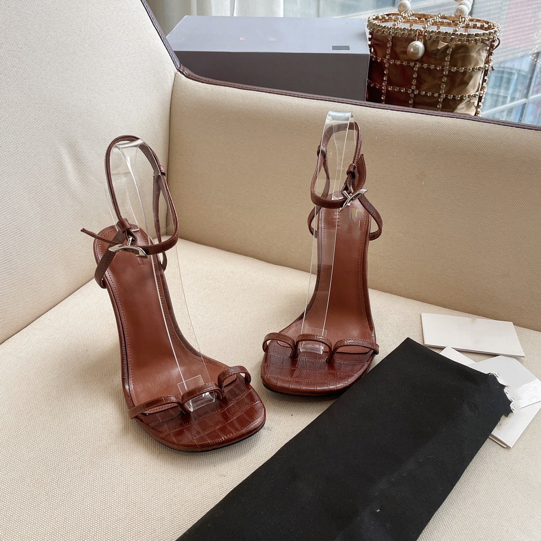 

fashion women's stiletto sandals are hot sellers.Comfortable and sexy, with unique letters.Various styles are suitable for weddings, parties and travel 0724, 03