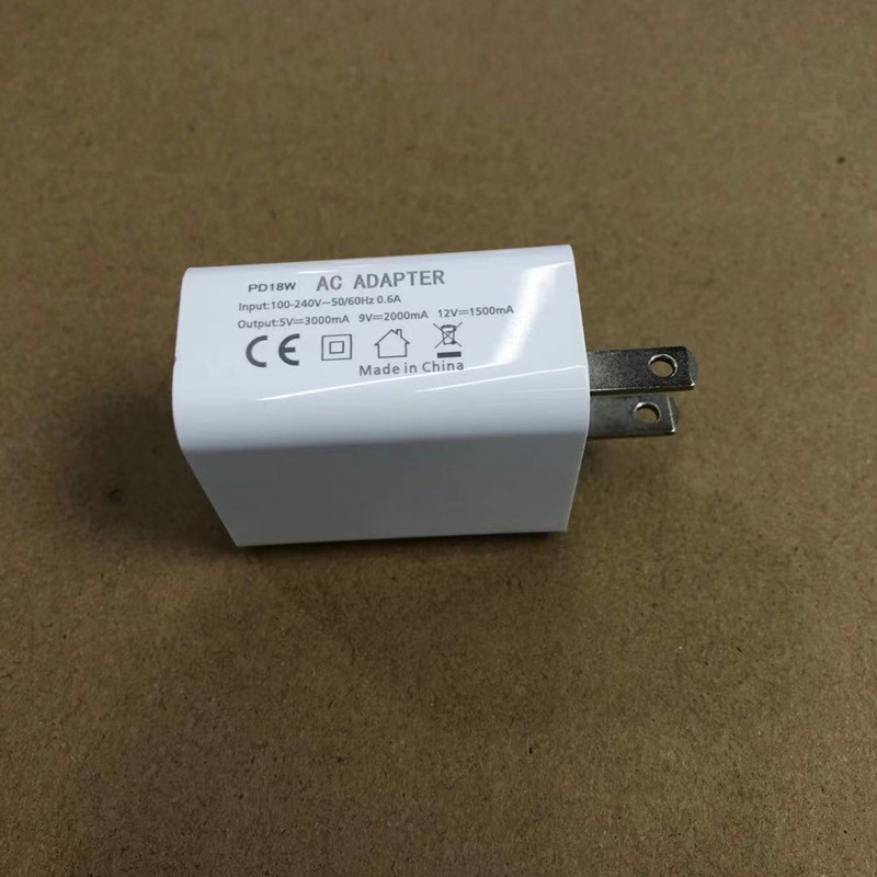 

OEM quality 18W US EU PD charger USB-C fast charging power adapter, suitable for i12 12 pro max Samsung (with retail box)