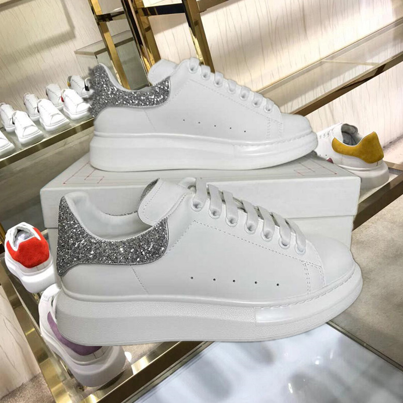 

2022 Super beautiful mens shoes designer womens leather lace-up platform sneakers white black gold red luxury velvet suede casual shoes for men and women 36-45, 34