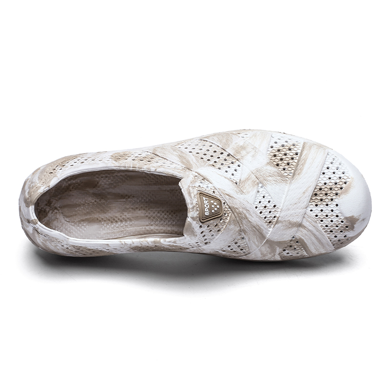 

Top quality Sandals Fashion Men Women Sandy beach Hole shoes Lady Gentlemen Breathable and lightweight Slippers Soft Bottom