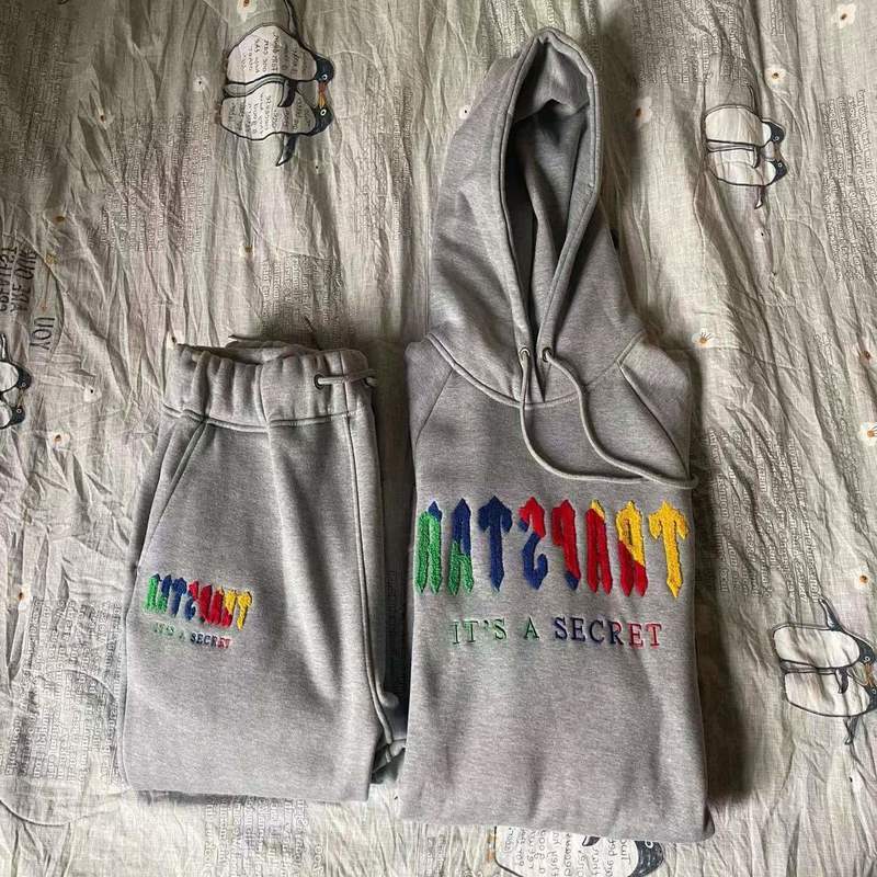 

Trapstar Winter Sweatshirt Hoodies Decoding Hooded Sportswear-gray Revolution Medium Men' and Women' Sportswear Suit Set Short Sleeve, White