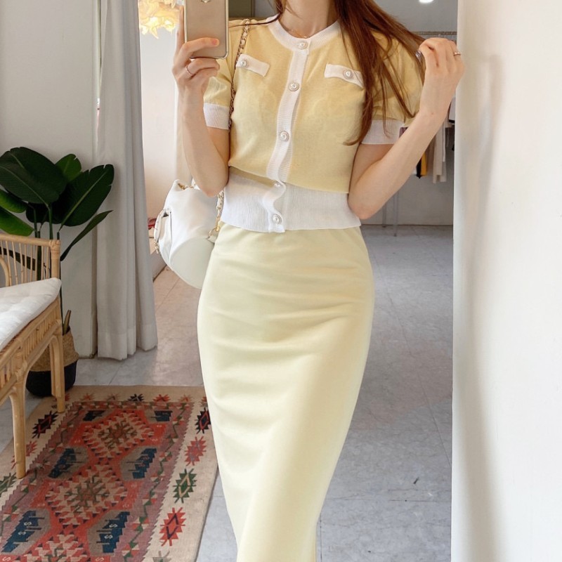 

Summer 2 Piece Set Women Temperament Hit Color Single-Breasted Puff Short Sleeve Knitted Cardigan + High waist Midi Skirt Suit 210518, Blue