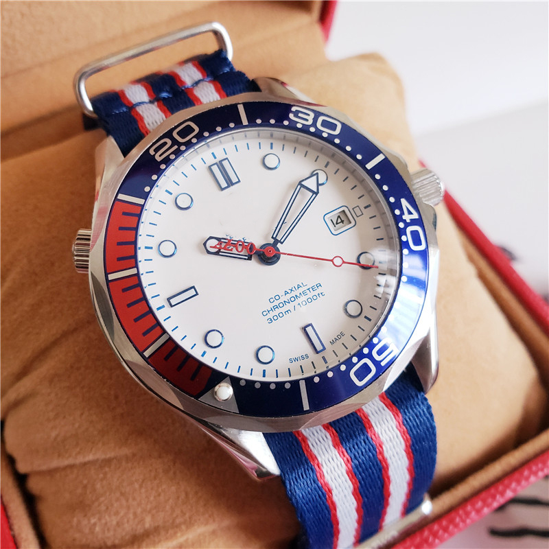

High quality men's watch mechanical movement textile watchchain 40mm dial waterproof business leisure sports top AAA, White