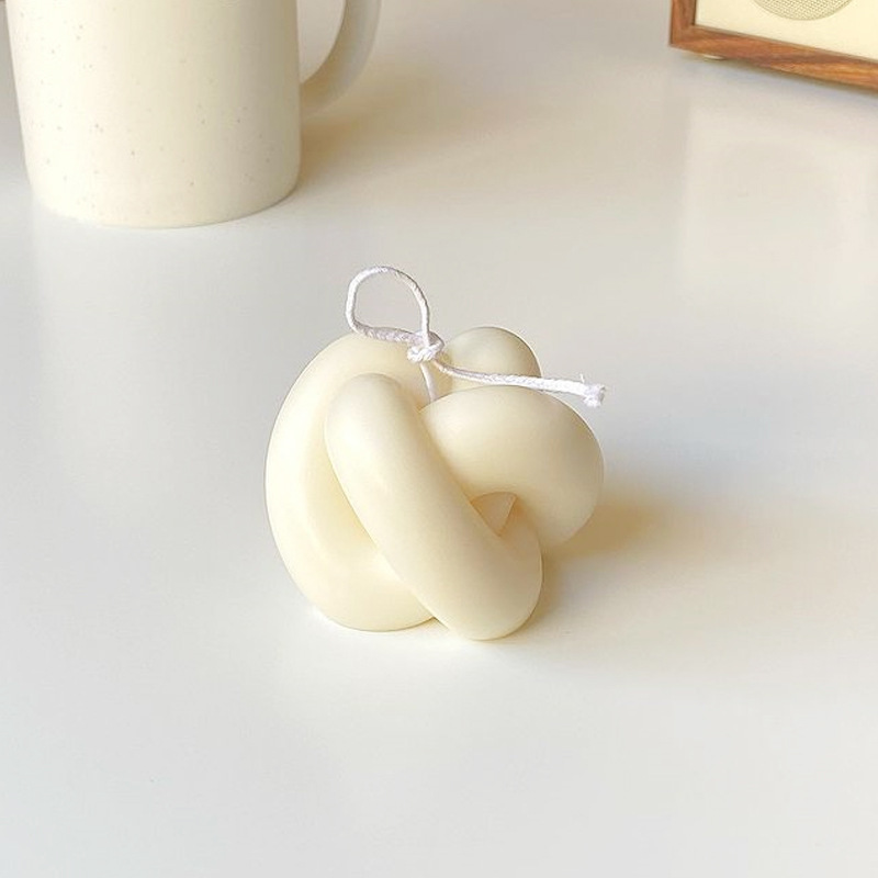 

Baking mould Magic knotting wool ball silicone mold Korea aromatherapy candle mousse cake moldUOS8