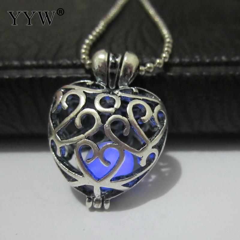 

Pendant Necklaces Women Men With Fluorescent Powder Stone Multi Design Heart Luminous Locket Glow In The Dark Necklace Gift 2021, Silver