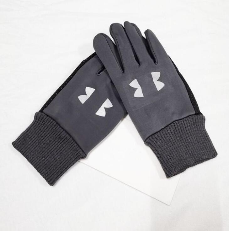 

European and American designer brand windproof leather gloves lady touch screen rabbit fur mouth winter heat preservation wind style 5721