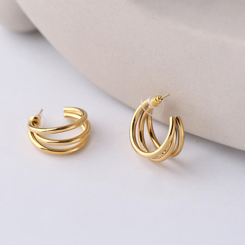 

Hoop & Huggie Unisex Gold Plated C Letter Hollow Out Simple Style Earring