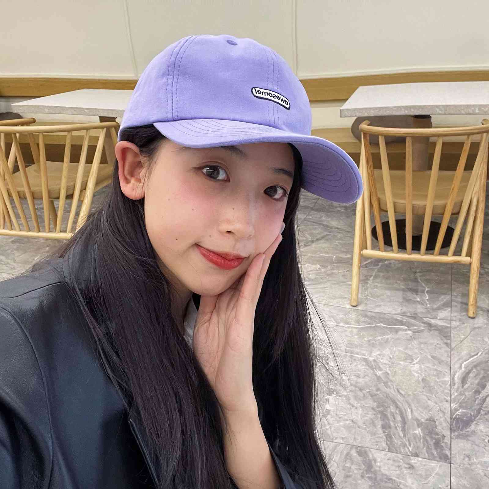 

LiangFang 21ss simple English embroidery light purple cotton industrial style baseball cap versatile men's and women's duck tongue hat, Black