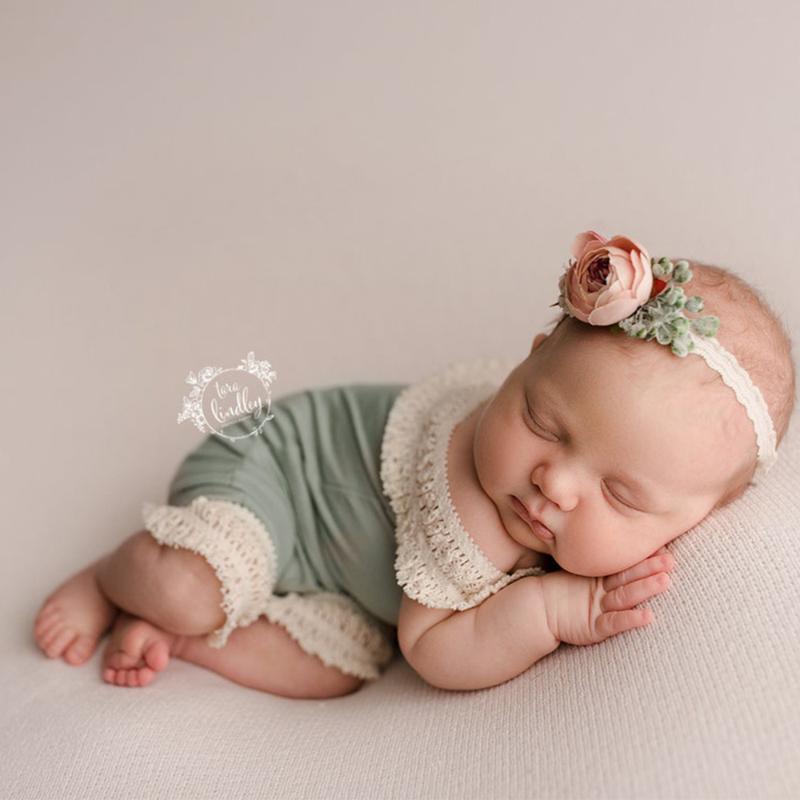 

Hair Accessories Born Pography Props Baby Girl Clothes Halo Flower Headbands Lace Outfit Romper Poshoot Ching Set, Slivery;white