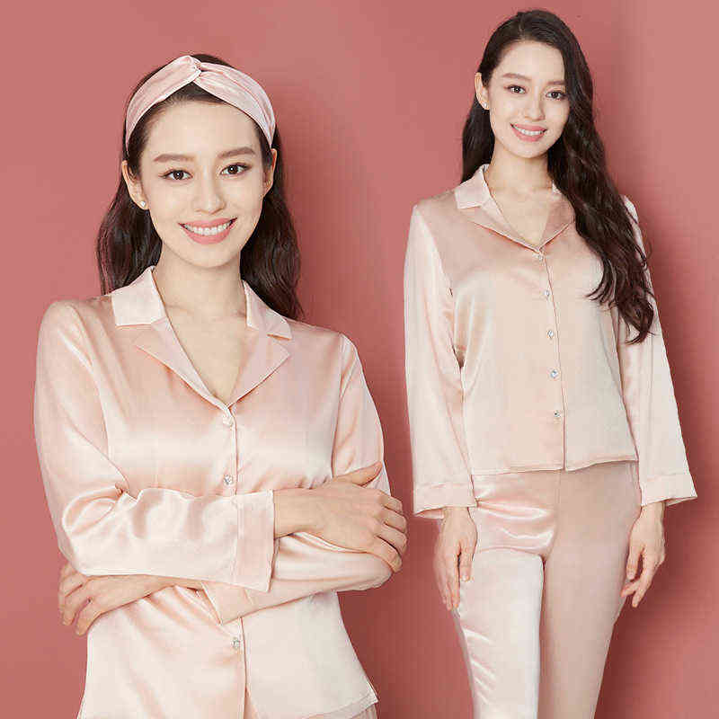 Vêtements de nuit 60 PCS LANJING TENCEL LUMIÈRE LUMIÈRE LUMIÈRE LANGE LANGE SATIN SATIN POUR FEMMES BOUTON BOUTON PYJAMAS HOME chiffon