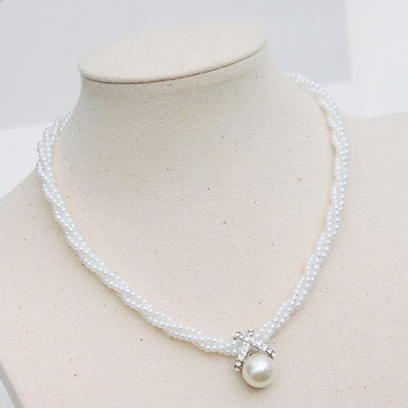 

Chains 2021 Fashion Charm Style Stunning Twist Imitation Pearl Necklace Jewelry Wholesale Short Cross Generous Temperament, Silver