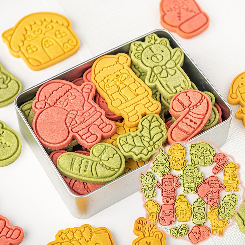 

Baking Moulds Happy Winter Holiday Cookie Plunger Cutter Christmas Snowman Santa Tree Cartoon Biscuit Mould Pastry Fondant Stamp
